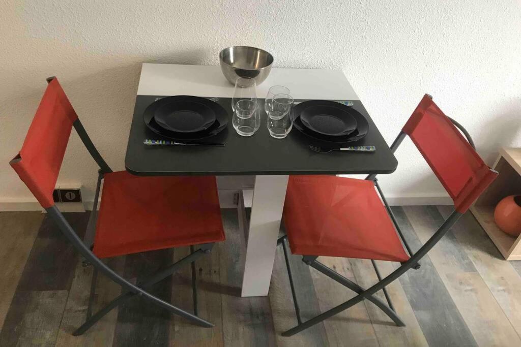 La Plage Superbe Studio Refait A Neuf Calais Luaran gambar