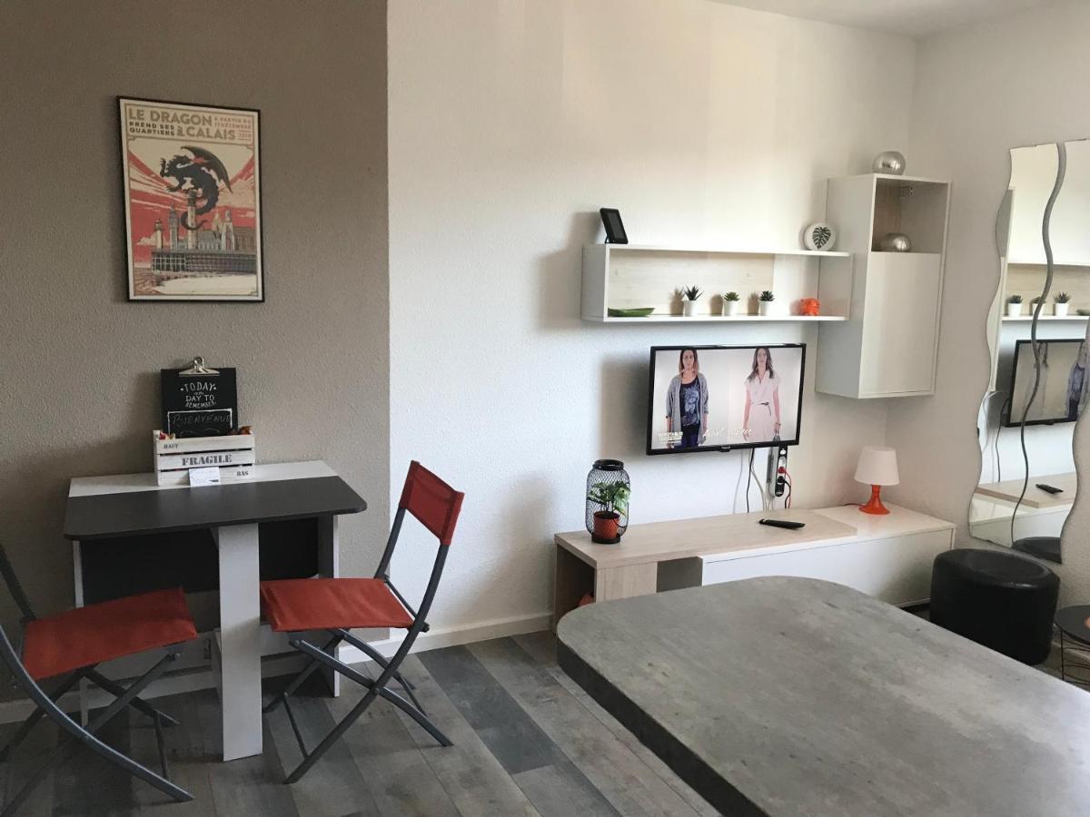 La Plage Superbe Studio Refait A Neuf Calais Luaran gambar